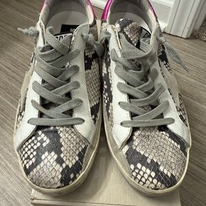 Golden Goode Snakeskin Pattern Women's Sneakers